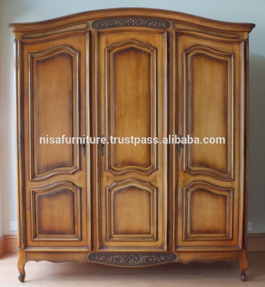 Large French Mahogany Louis XV 3 door Armoire bedroom Wardrobe furniture